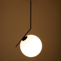 GLOBOSTAR® MONROE 00957 Μοντέρνο Κρεμαστό Φωτιστικό Οροφής με Ντουί 1 x E27 AC 220-240V IP20 - Μαύρο & Λευκό - Μ30 x Π30 x Υ75cm