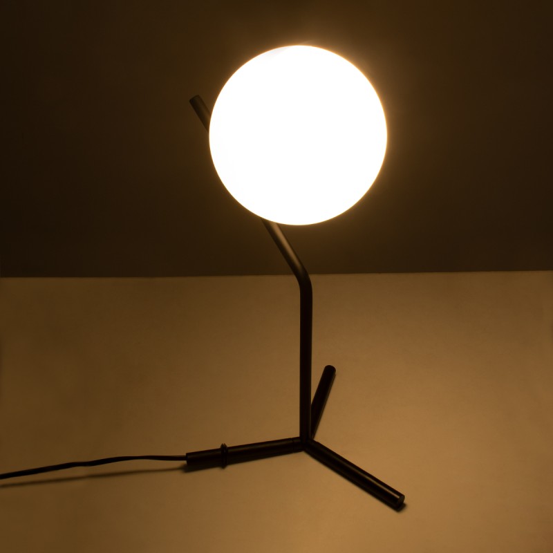 GLOBOSTAR® ELFIS 01100 Μοντέρνο Επιτραπέζιο Φωτιστικό Πορτατίφ με Ντουί 1 x E27 AC 220-240V IP20 - Μαύρο & Λευκό - Μ22 x Π27 x Υ41cm