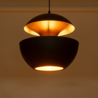 GLOBOSTAR® SEVILLE 01269 Μοντέρνο Κρεμαστό Φωτιστικό Οροφής με Ντουί 1 x E27 AC 220-240V IP20 - Μαύρο & Χρυσό - Μ35 x Π35 x Υ35cm