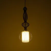 GLOBOSTAR® LILY 01560 Vintage Κρεμαστό Φωτιστικό Οροφής με Ντουί 1 x E27 AC 220-240V IP20 - Μαύρο & Λευκό - Μ25 x Π25 x Υ67cm