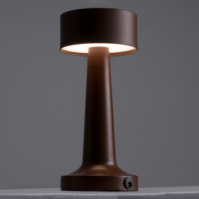 GloboStar® BELLA 76507 Επαναφορτιζόμενο Επιτραπέζιο Φωτιστικό Πορτατίφ LED 1.5W 105lm 120° DC 5V IP44 Θερμό Λευκό 2700K Dimmable Καφέ Αλουμίνιο - Μ9 x Π9 x Υ21cm - 2 Xρόνια Εγγύηση