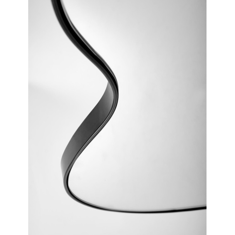 Καθρέφτης τοίχου σε μαύρο 90x56x1,5cm