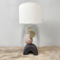 ZENSTONE B ΦΩΤΙΣΤΙΚΟ ΕΠΙΤΡΑΠΕΖΙΟ 31x31x63cm POLYRESIN ΠΟΛΥΧΡΩΜΟ ΥΦΑΣΜΑ ΛΕΥΚΟ