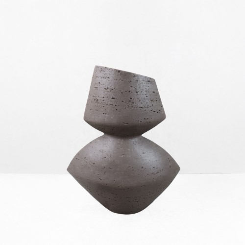 LOOMA II ΒΑΖΟ 28.5x15.5x34.5cm RESIN ΚΑΦΕ ΣΚΟΥΡΟ