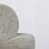 ARCHON II ΔΙΑΚΟΣΜΗΤΙΚΟ ΑΛΟΓΟ 17x7.5x22cm RESIN ΜΠΕΖ