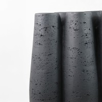 ORIN II ΒΑΖΟ 23x15.5x38cm RESIN ΜΑΥΡΟ