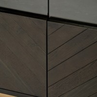 Βιτρίνα Seville από ξύλο βελανιδιάς σε μαύρο 100x41x200cm